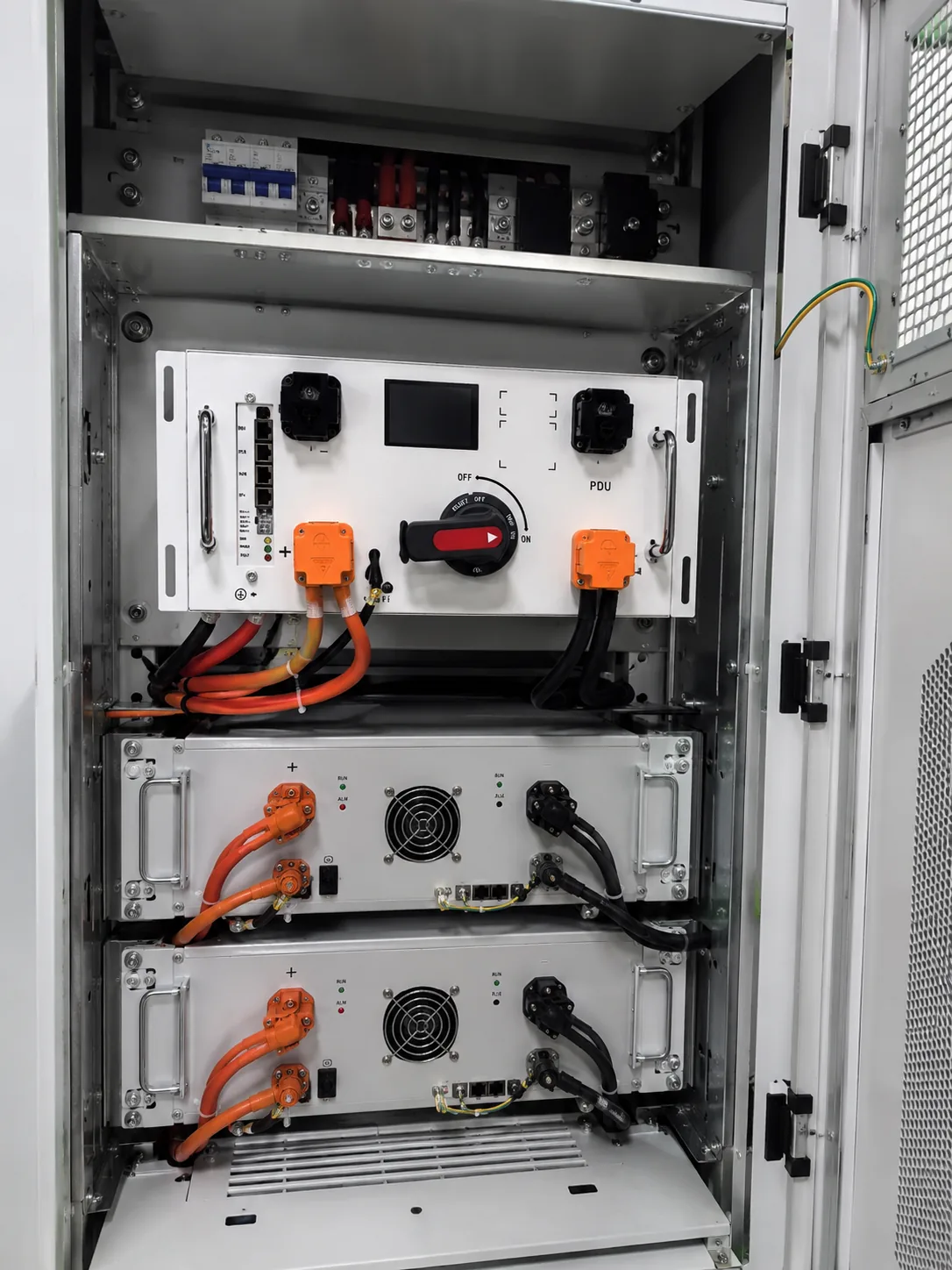 TRHT ESS PDU installed in an energy storage cabinet